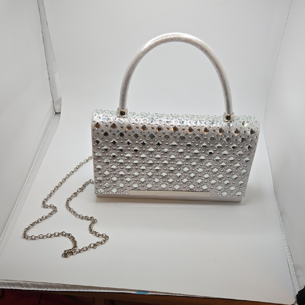 💎Silver Clutch Purse with Chain Strap